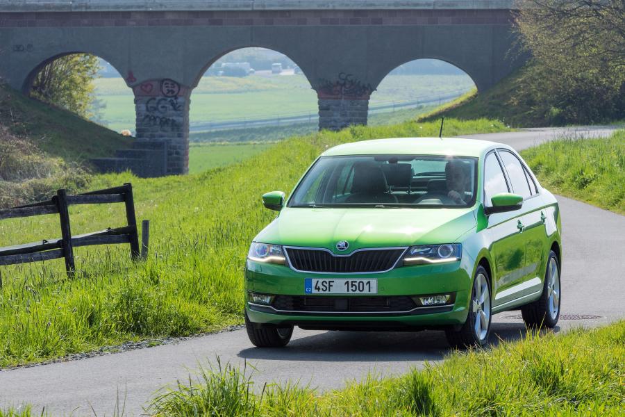  Skoda Rapid 2017 года  (WW) (фото 15 из 45)